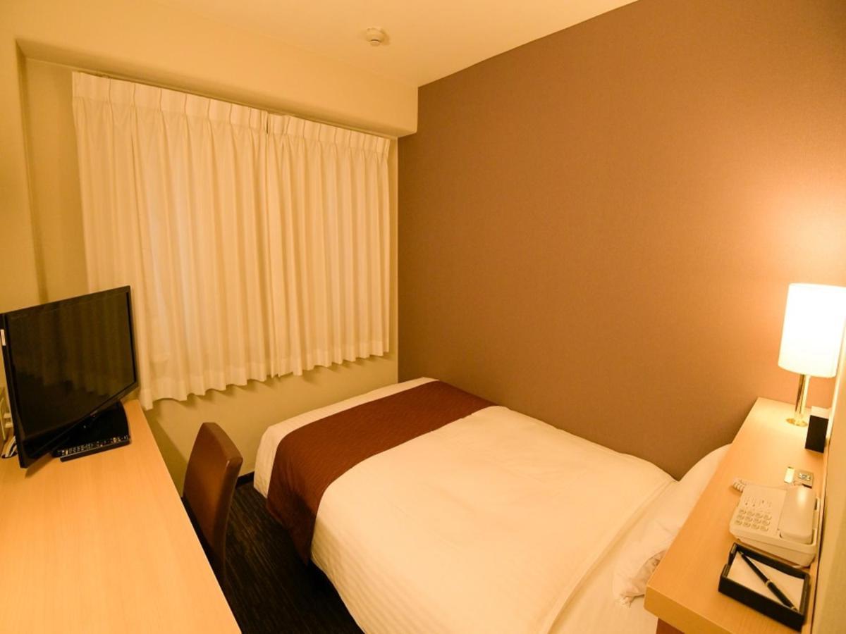 Via Inn Shin Osaka West Exterior foto
