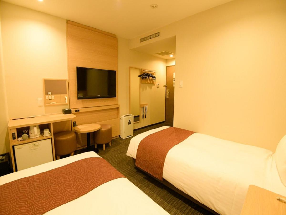 Via Inn Shin Osaka West Exterior foto